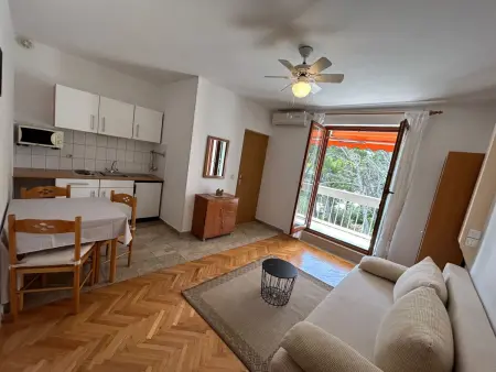 Charmantes Appartement im Pinienwald, Appartement 4 personnes à Baška Voda - Photo 3