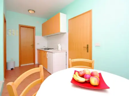 Große Wohnung in Zelenka mit Eigenem Parkplatz, Appartement 4 personnes à Makarska - Photo 5