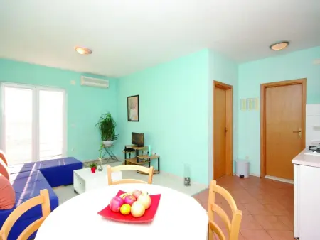 Große Wohnung in Zelenka mit Eigenem Parkplatz, Appartement 4 personnes à Makarska - Photo 6