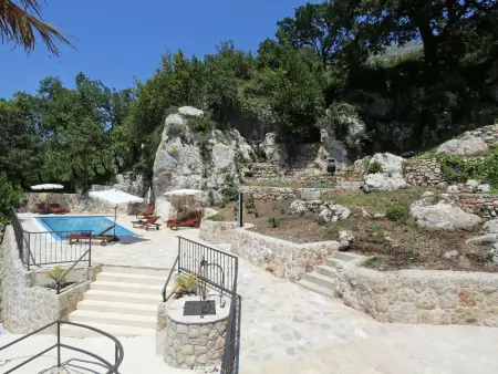 Astonoshing Villa Stone mit beheiztem Pool in Mlini - Photo 34