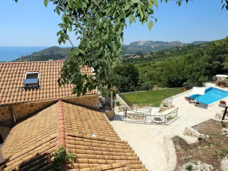 Astonoshing Villa Stone mit beheiztem Pool in Mlini - Photo 35