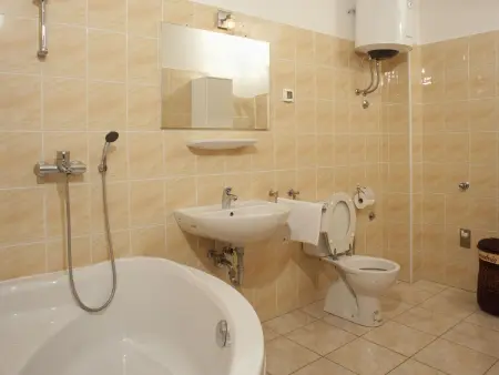 Großes Ferienhaus mit zwei Balkonen, Maison 18 personnes à Dubrovnik Cavtat - Photo 11