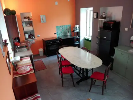 Haus  Badinot  mit privatem Garten und Grill, Maison 4 personnes à Diano d'Alba - Photo 3