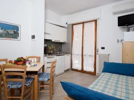 C6, Appartement 5 personnes à Pietra Ligure - Photo 5