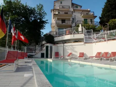mit Whirlpool, Appartement 4 personnes à Pietra Ligure - Photo 10