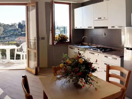 mit Whirlpool, Appartement 4 personnes à Pietra Ligure - Photo 30