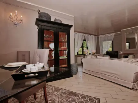 Villa 'Grazia' mit privatem Garten und Grill, Maison 9 personnes à Manerba - Photo 6