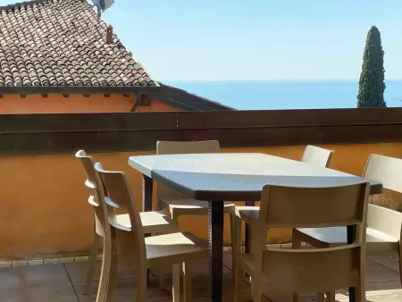 Wohnung mit privatem Garten und schöner Aussicht - Photo 12
