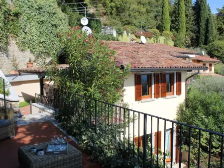 Ferienvilla 'Belvedere', Maison 6 personnes à Gardone Riviera - Photo 2