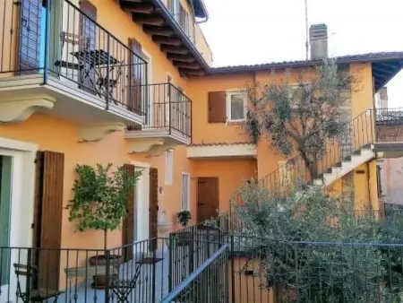'Ca' due Olivi' mit Terrasse, Maison 12 personnes à Toscolano - Photo 2