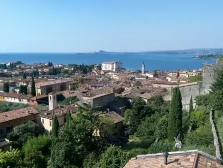 'Ca' due Olivi' mit eigener Terrasse, Appartement 15 personnes à Toscolano - Photo 11