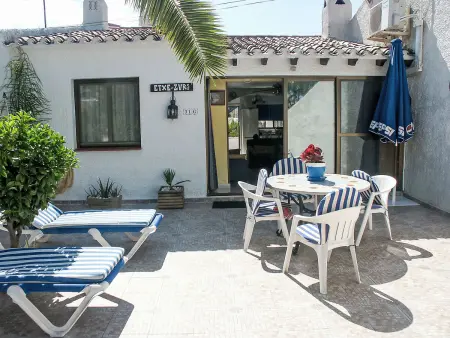 Maison Etxe Zuri, familiale avec terrasse arborée proche de la mer  - Photo 4