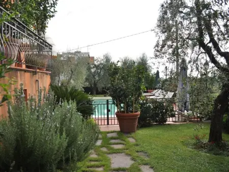 Wohnung mit Terrasse und Pool, Appartement 4 personnes à La Sassa - Photo 17