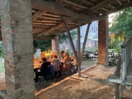 Rustikale Wohnung mit Swimmingpool in den Hügeln der Toskana - Photo 16