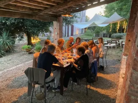 Rustikale Wohnung mit Swimmingpool in den Hügeln der Toskana - Photo 17