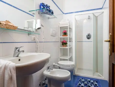 Wohnung für 2 Personen mit Veranda, Appartement 2 personnes à Castiglione della Pescaia - Photo 12
