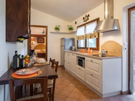 Zweizimmerwohnung für 3 Personen in einem Bauernhaus mit Schwimmbad - Photo 1