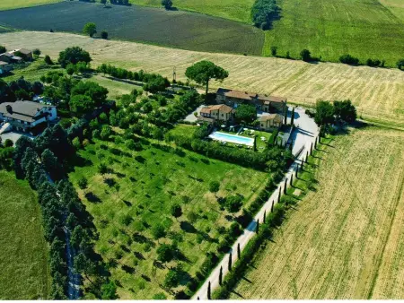 Appartement in Castiglione Del Lago mit Terrasse, gemeinsamem Pool und Garten - Photo 4