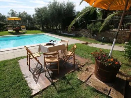 Appartement in Castiglione Del Lago mit Terrasse, gemeinsamem Pool und Garten - Photo 35