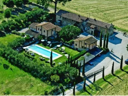 Appartement in Castiglione Del Lago mit Terrasse, gemeinsamem Pool und Garten - Photo 43