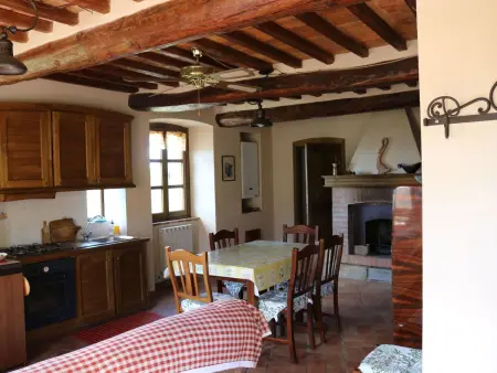 Renovierte Wohnung, Appartement 5 personnes à Passignano sul Trasimeno - Photo 3