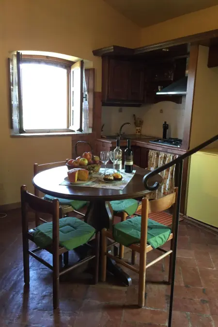 Renovierte Wohnung, Appartement 5 personnes à Passignano sul Trasimeno - Photo 5