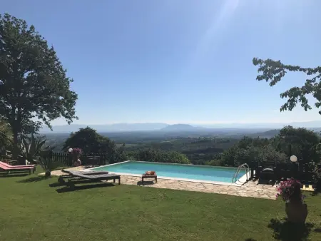 Ferienvilla mit Garten, Grill und Terrasse, Maison 8 personnes à Trevignano Romano - Photo 7
