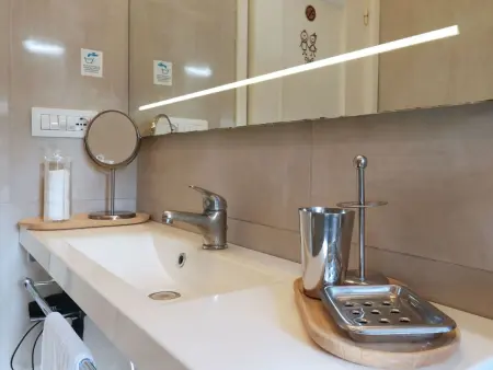 Familienwohnung mit Privatparkplatz, Appartement 10 personnes à Colli Fontanelle - Photo 33