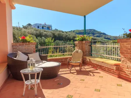 'Casa Fiorita' mit Wasserblick, Maison 8 personnes à Sorrento - Photo 3