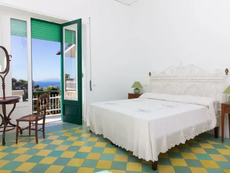 'Casa Fiorita' mit Wasserblick, Maison 8 personnes à Sorrento - Photo 12