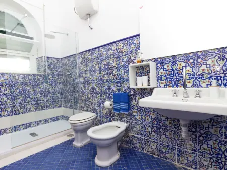 'Casa Fiorita' mit Wasserblick, Maison 8 personnes à Sorrento - Photo 15