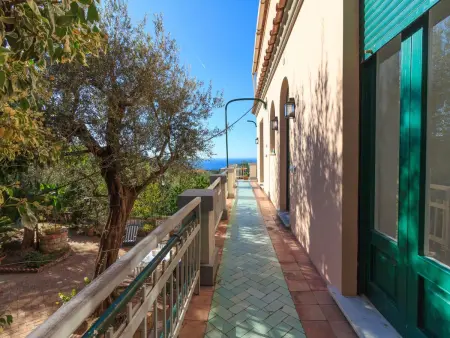 'Casa Fiorita' mit Wasserblick, Maison 8 personnes à Sorrento - Photo 30