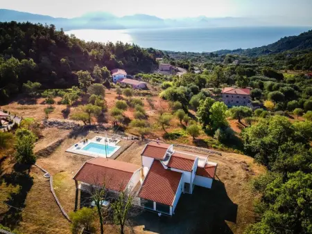 Ferienvilla  Melles  mit privatem Pool, Maison 8 personnes à Rofrano - Photo 1