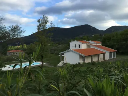 Ferienvilla  Melles  mit privatem Pool, Maison 8 personnes à Rofrano - Photo 2