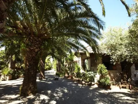 'Marianna' mit Privatparkplatz, Maison 7 personnes à Parghelia - Photo 1