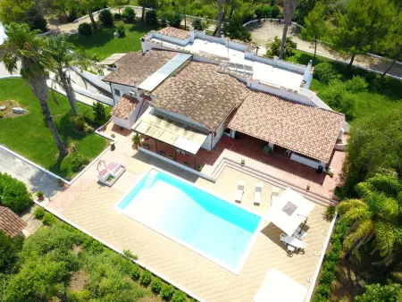 Landgut  Villa Vetti, Maison 18 personnes à Lido Marini - Photo 6