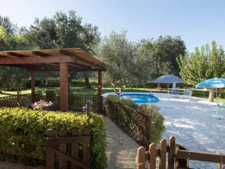 in Carovigno mit Privatem Pool, Maison 6 personnes à Carovigno - Photo 9