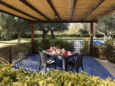 in Carovigno mit Privatem Pool, Maison 6 personnes à Carovigno - Photo 26