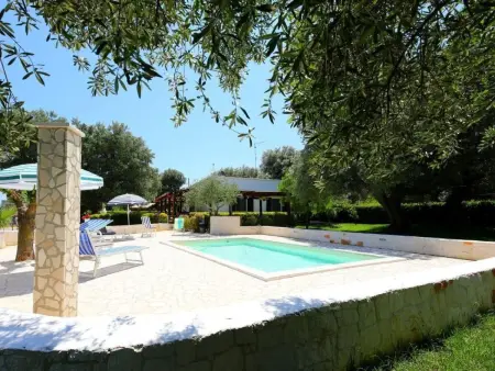 in Carovigno mit Privatem Pool, Maison 6 personnes à Carovigno - Photo 27
