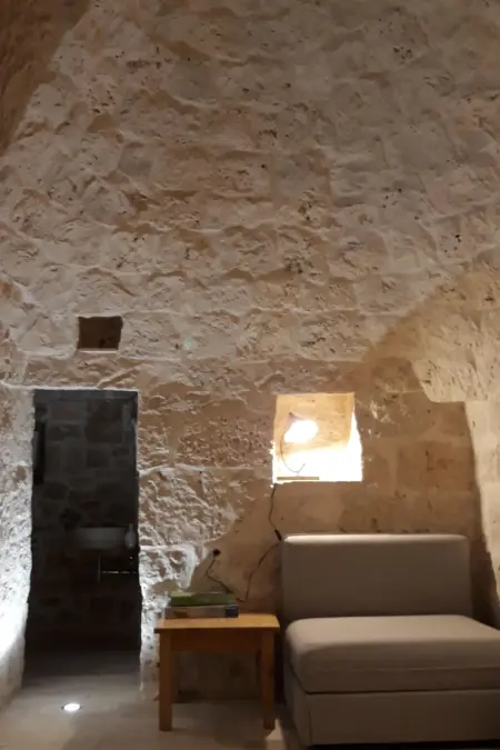 Rundes Steinhaus mit Whirlpool, Maison 9 personnes à San Vito Dei Normanni - Photo 7