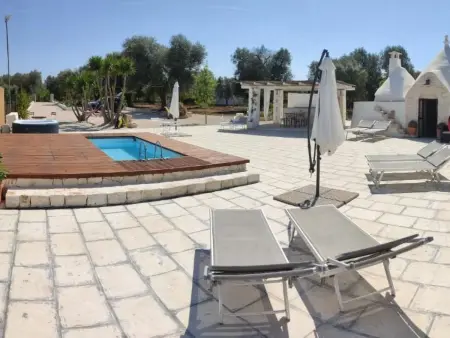 Rundes Steinhaus mit Whirlpool, Maison 9 personnes à San Vito Dei Normanni - Photo 22