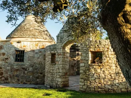 Schönes Steinhaus mit Pool und Panoramablick, Maison 14 personnes à Ostuni - Photo 22
