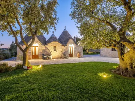 Große Trullo-Wohnung mit Schwimmbad, Appartement 2 personnes à Martina Franca - Photo 1
