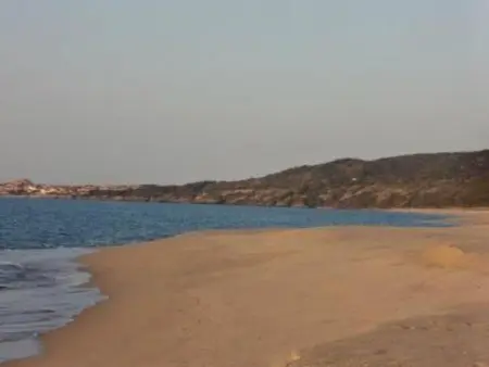 mit Blick auf das Wasser, Appartement 5 personnes à Badesi - Photo 5