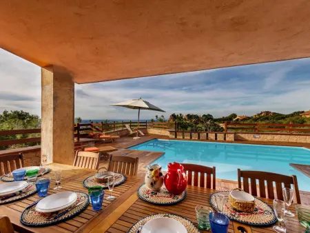 für 2 Personen und 4 Kinder in Costa Paradiso, Sardinien (Gallura) - Photo 3