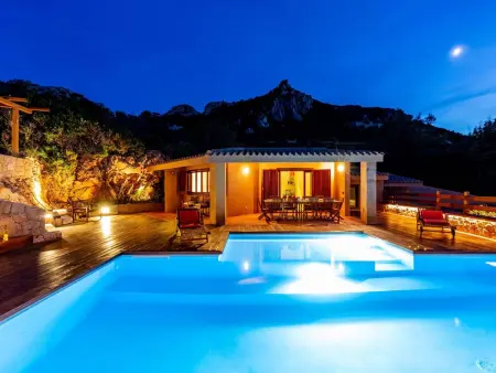 für 2 Personen und 4 Kinder in Costa Paradiso, Sardinien (Gallura) - Photo 17