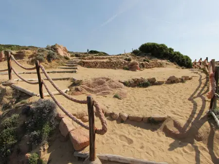 für 2 Personen und 4 Kinder in Costa Paradiso, Sardinien (Gallura) - Photo 32