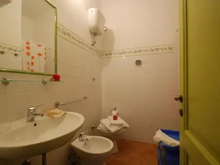 Haus in Torre Dei Corsari mit Privatparkplatz, Maison 4 personnes à Torre dei Corsari - Photo 9