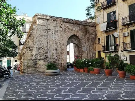 Haus für 3 Personen vor der Porta Sant'Agata, Appartement 2 personnes à Palermo - Photo 14