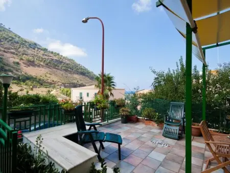 Wohnung mit Wasserblick, Appartement 4 personnes à Castellammare del Golfo - Photo 1